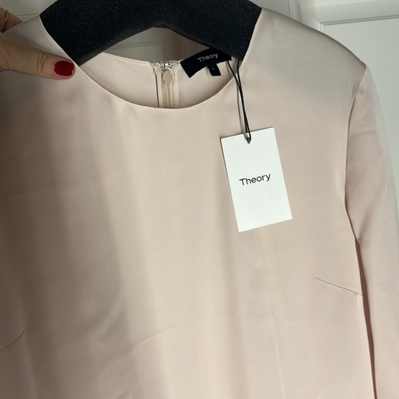 Theory Powder Pink 100% Silk Blouse - Picture 4 of 5